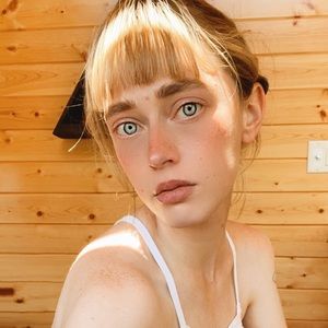 Meet your Posher, Natasha